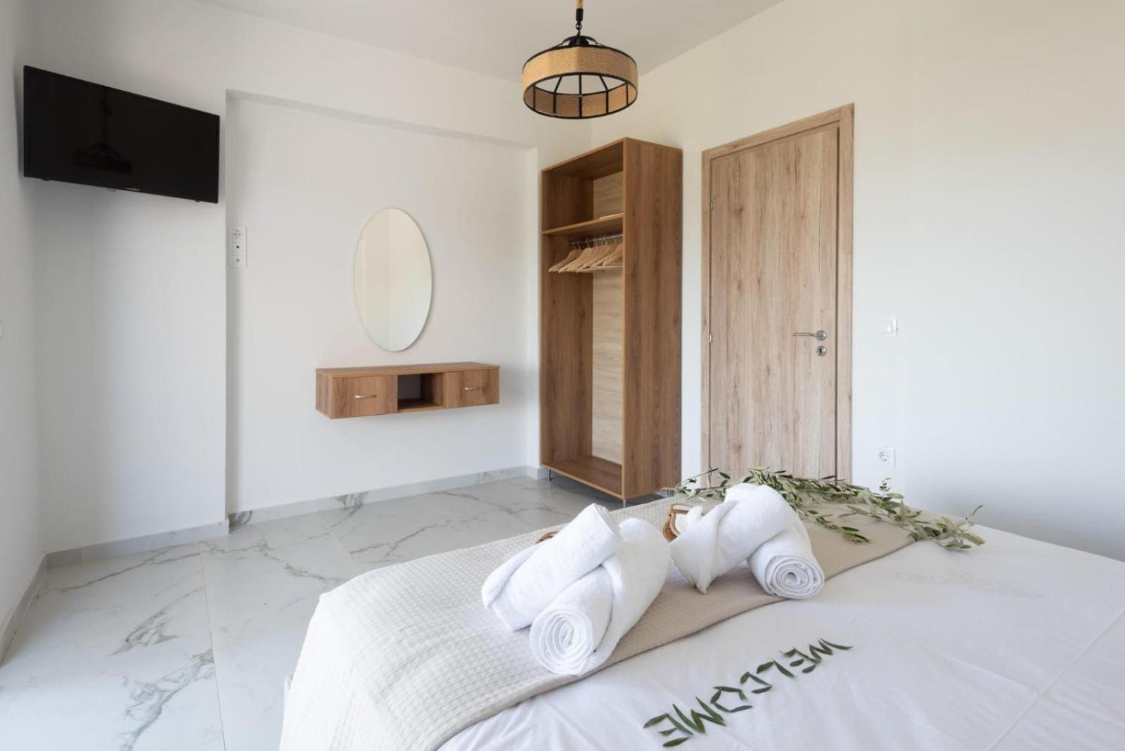 Three Charites Resort 지아로바 외부 사진